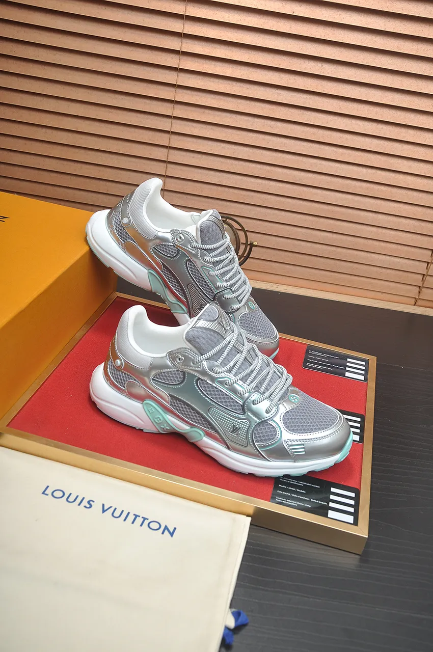 Men's men's shoes 💰640💶[LOUIS VUITTON] (couples 💑 style) new original order 🍀LV Louis Vuitton * - top version of LV classic trendy shoes! Made of imported original fabrics, mesh lining, and original wear-resistant rubber foam outsole! High quality products! Size (Female 35-39) (Male 39-44)